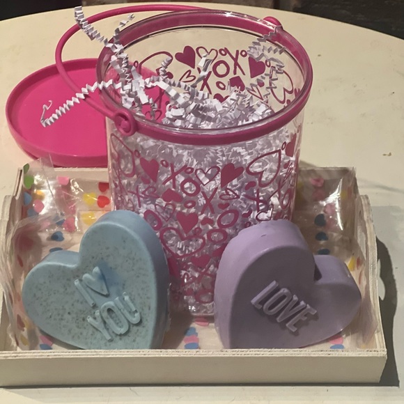 Oatmeal Valentine’s Day soap set! - Picture 2 of 4